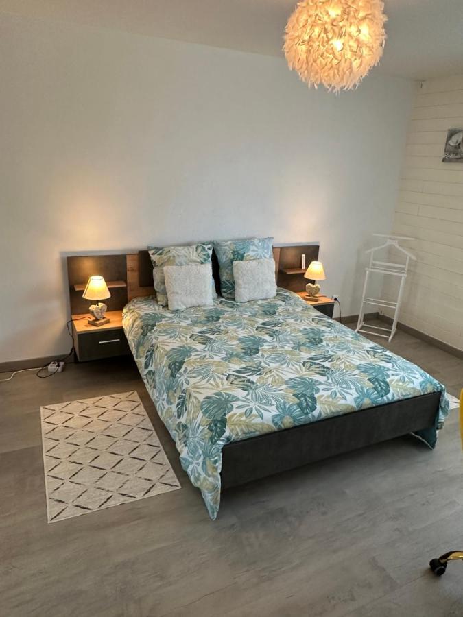 Appartement Au Bord De Mer 圣布里文莱丝皮恩 外观 照片